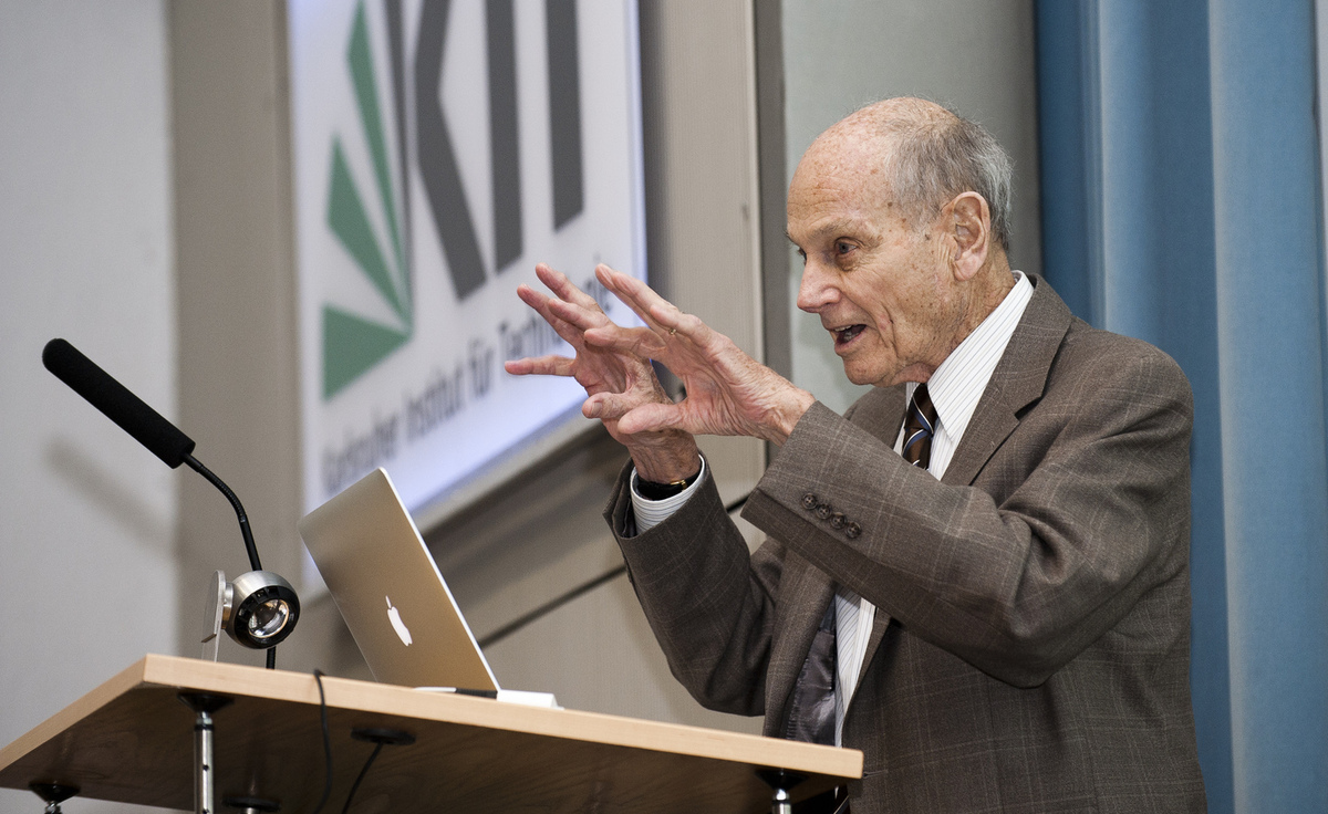Prof. James W. Cronin, Ehrendoktor des KIT